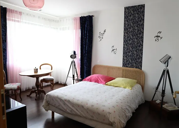 L'escale Aux Framboises Couette-café